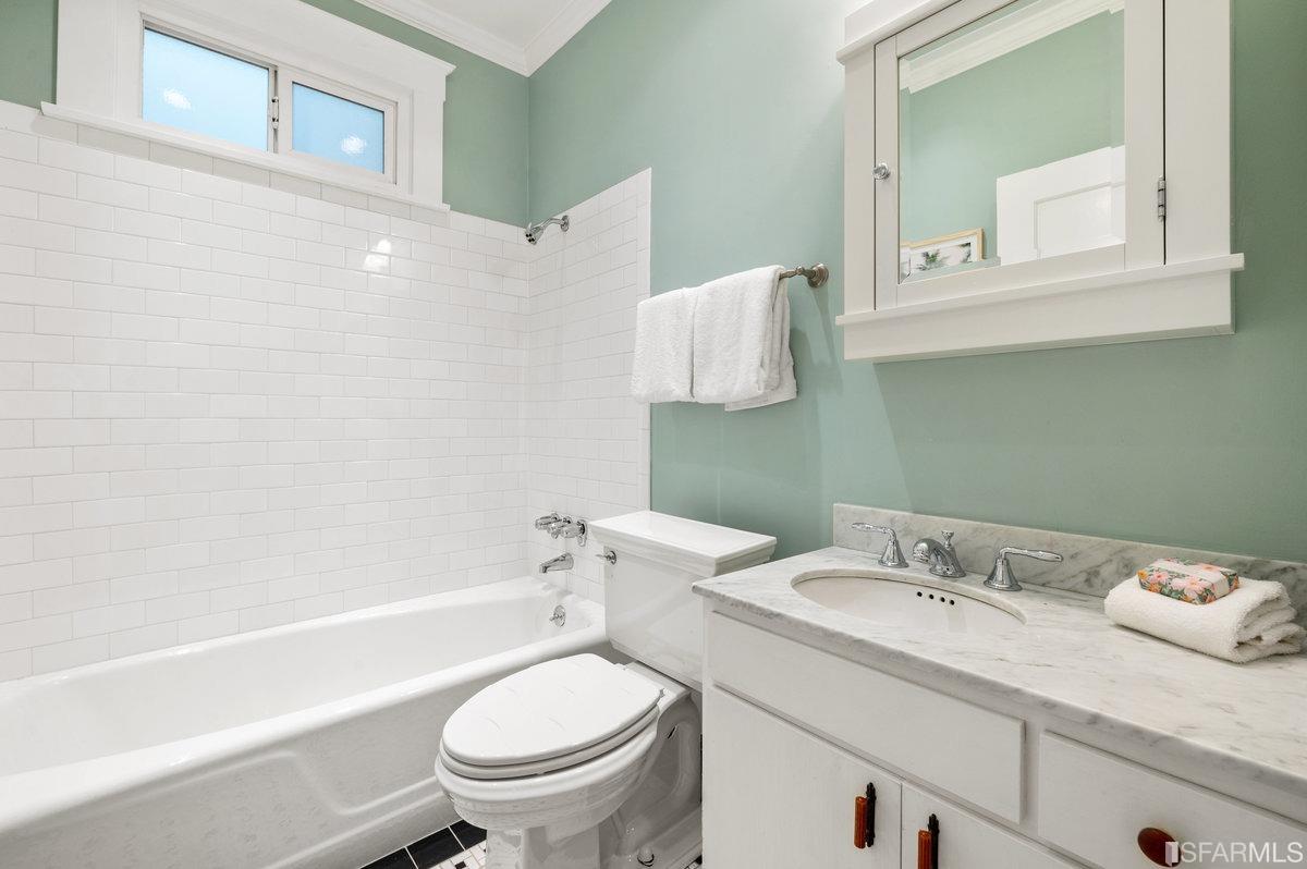 1020 Union Street Unit: 14