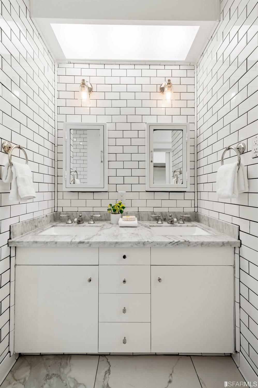 1020 Union Street Unit: 14