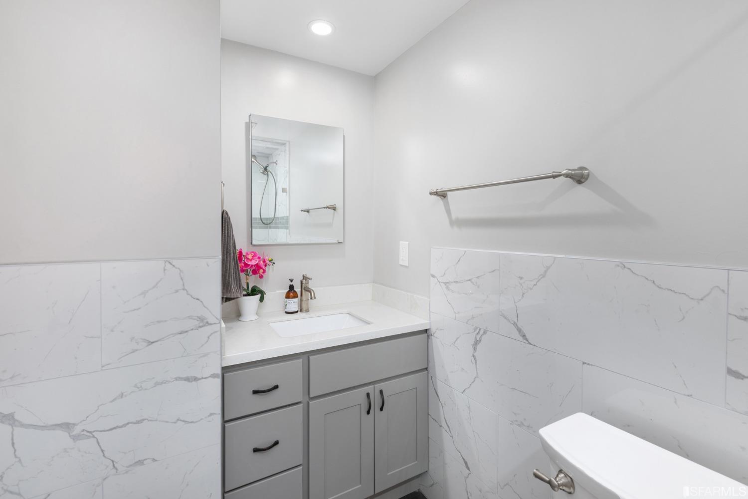 290 Chenery Street Unit: 290