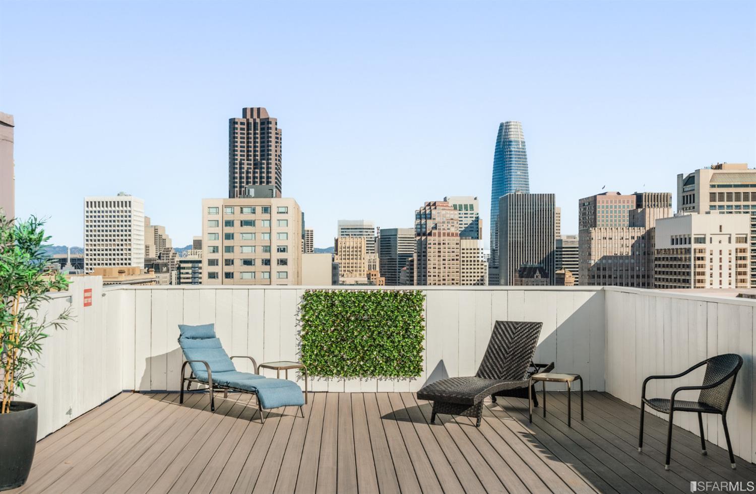 1001 Pine Street Unit: 102