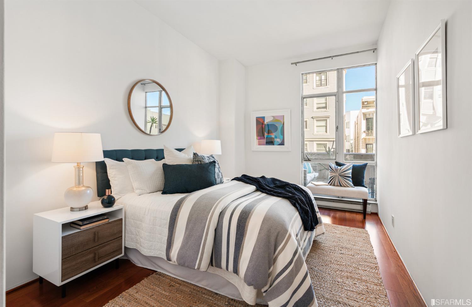 1001 Pine Street Unit: 102
