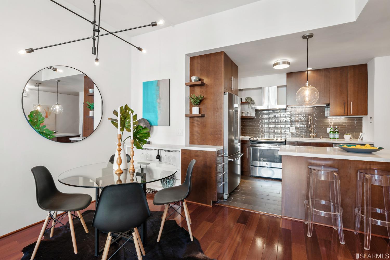 1001 Pine Street Unit: 102