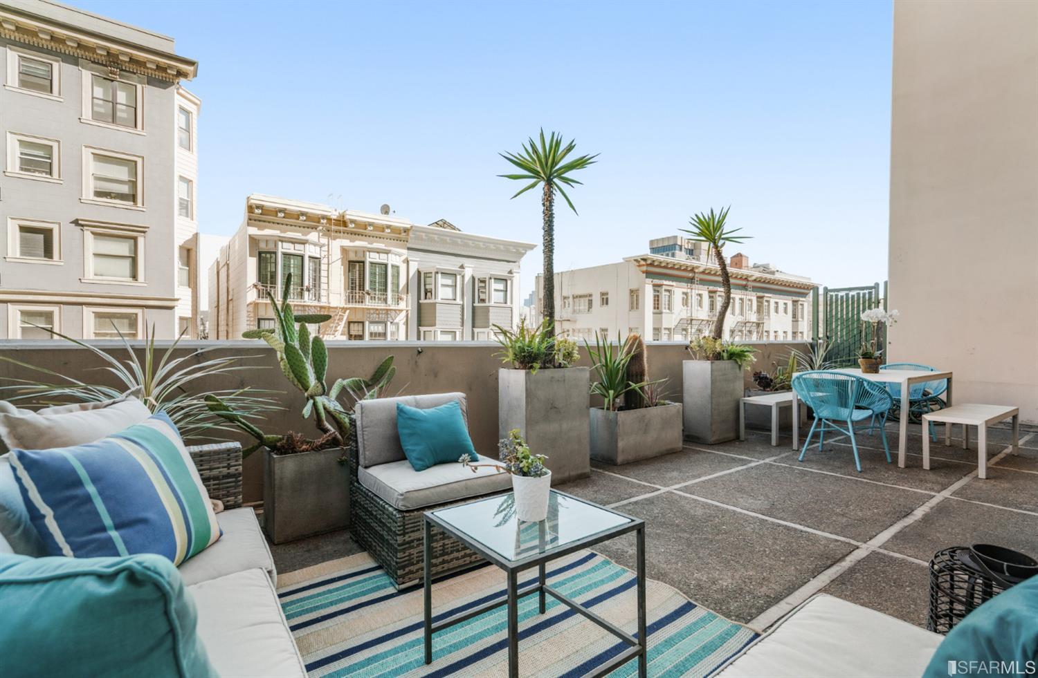 1001 Pine Street Unit: 102