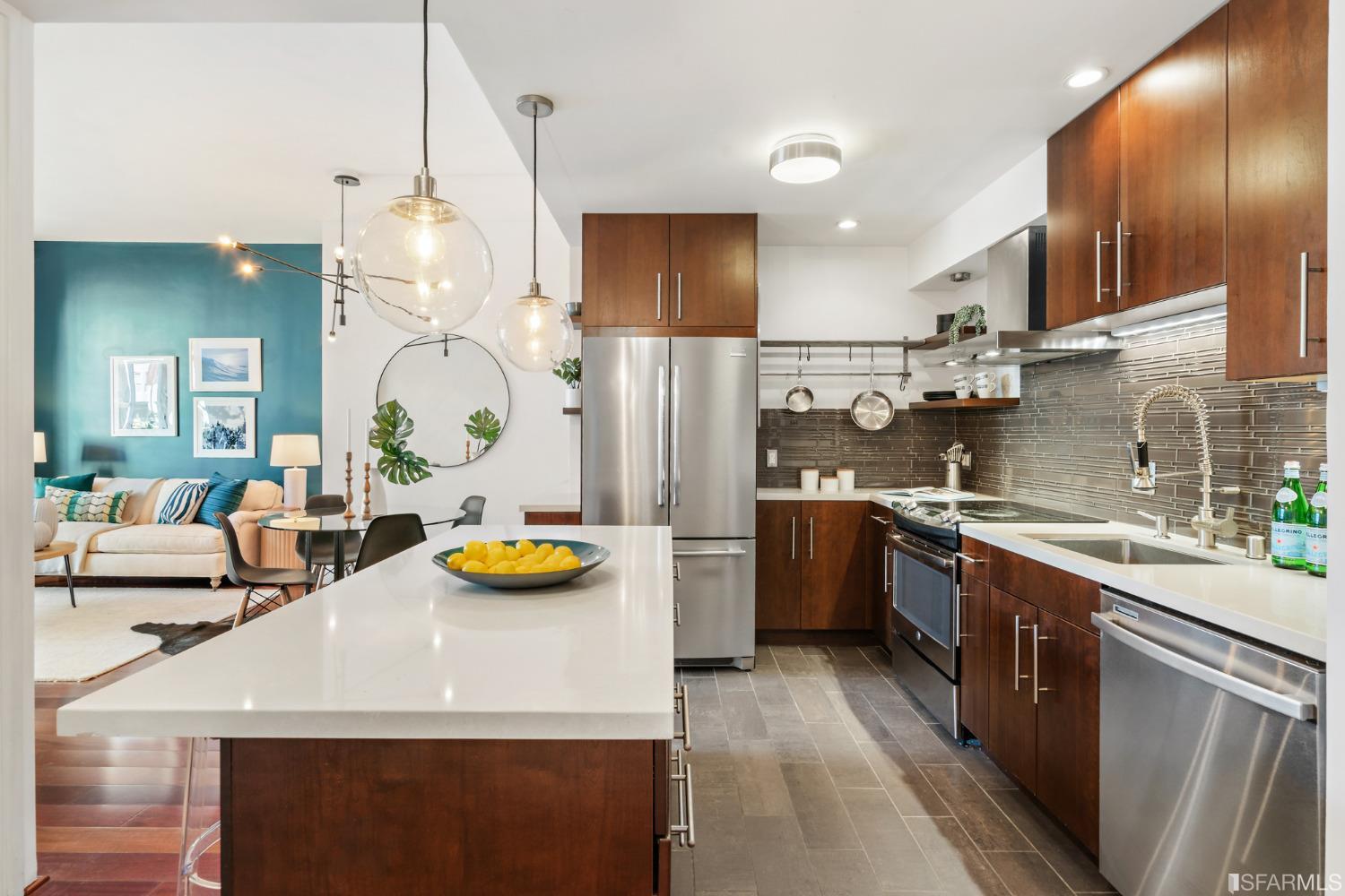 1001 Pine Street Unit: 102