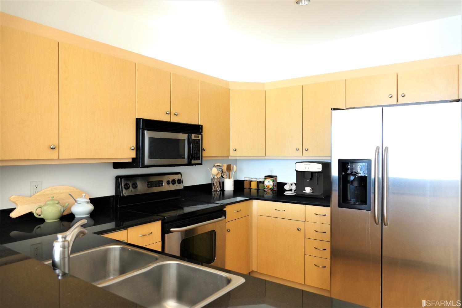 140 S Van Ness Avenue Unit: 1124