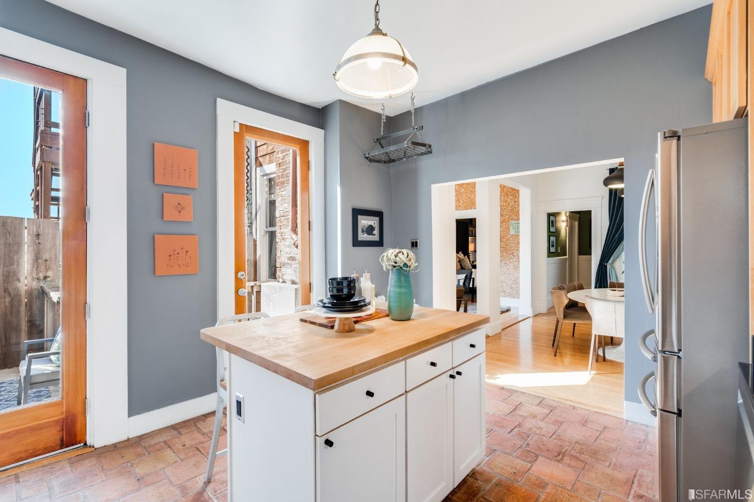 1940 Buchanan Street