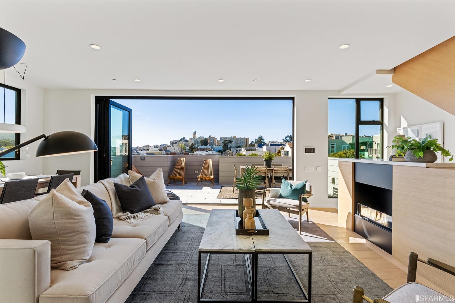 709 Lyon Street Unit: 5