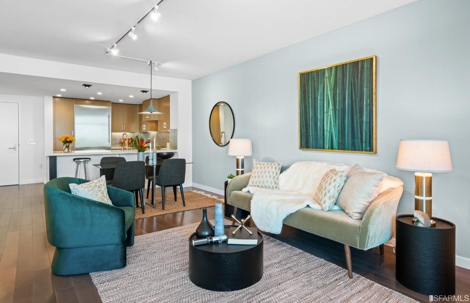 2655 Bush Street Unit: 203