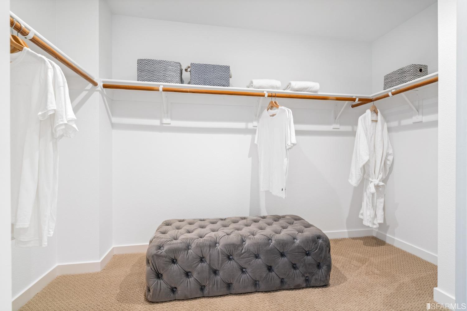 2655 Bush Street Unit: 203