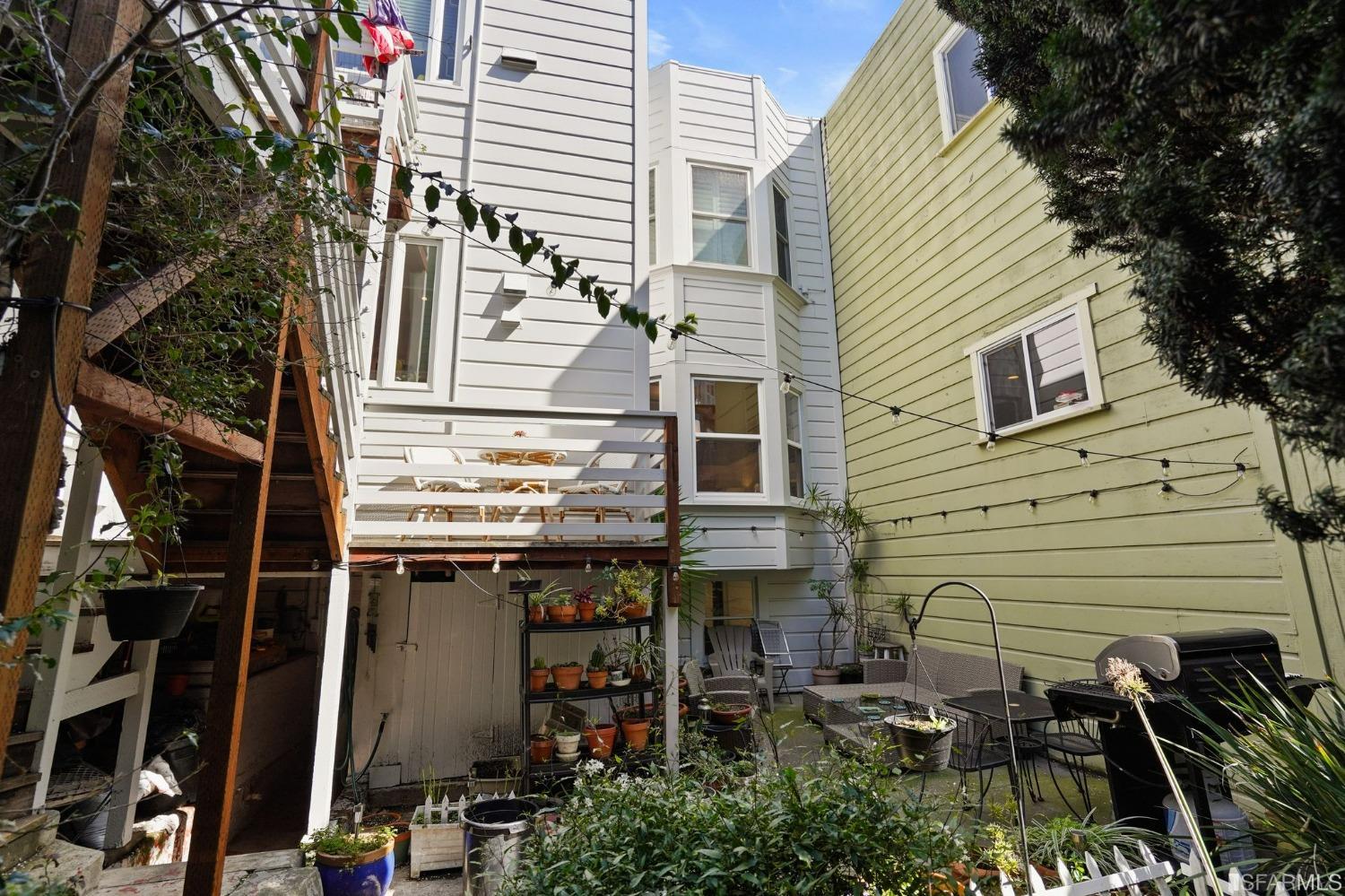 266 Lexington Street