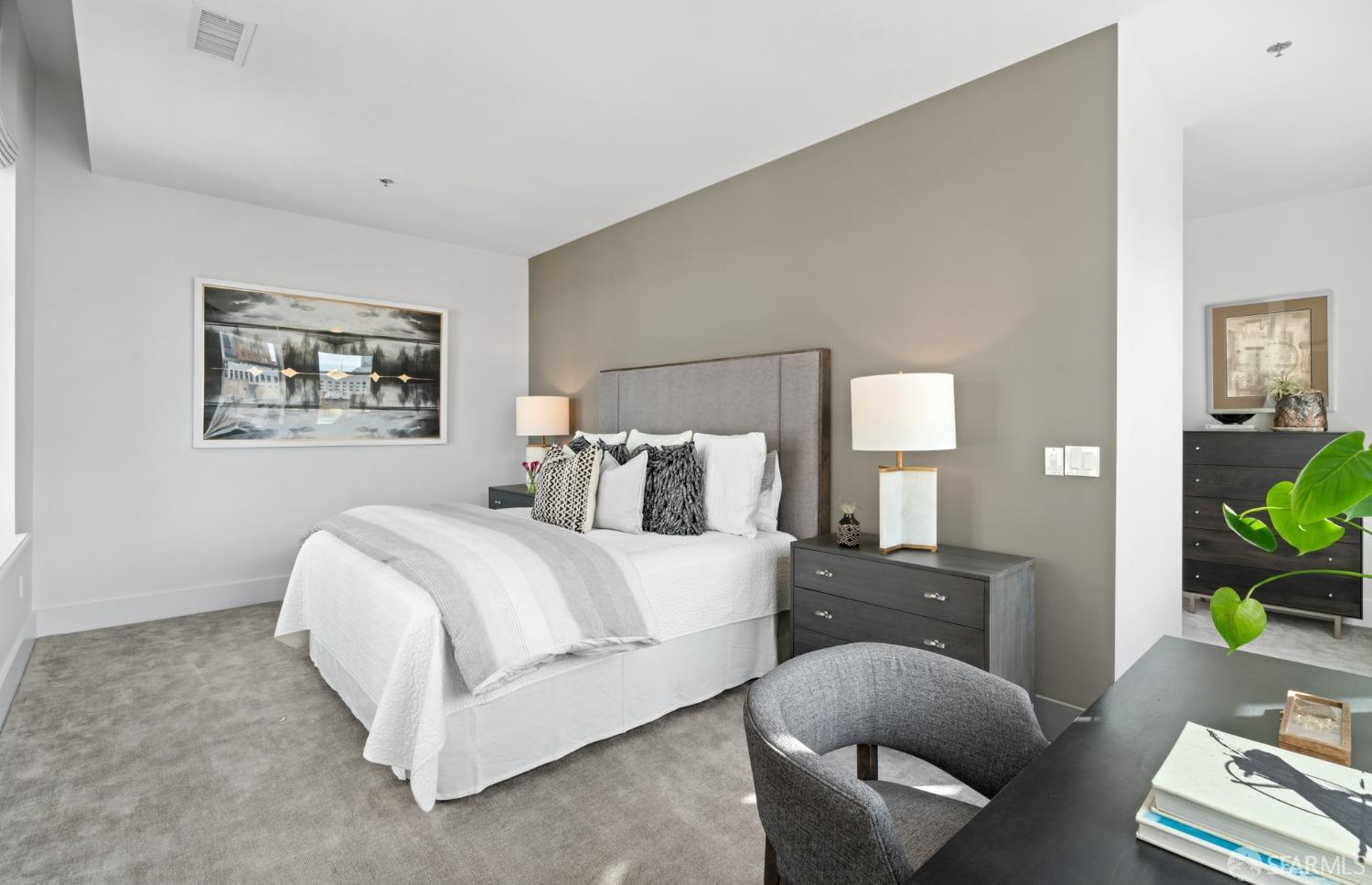 690 Market Street Unit: 901