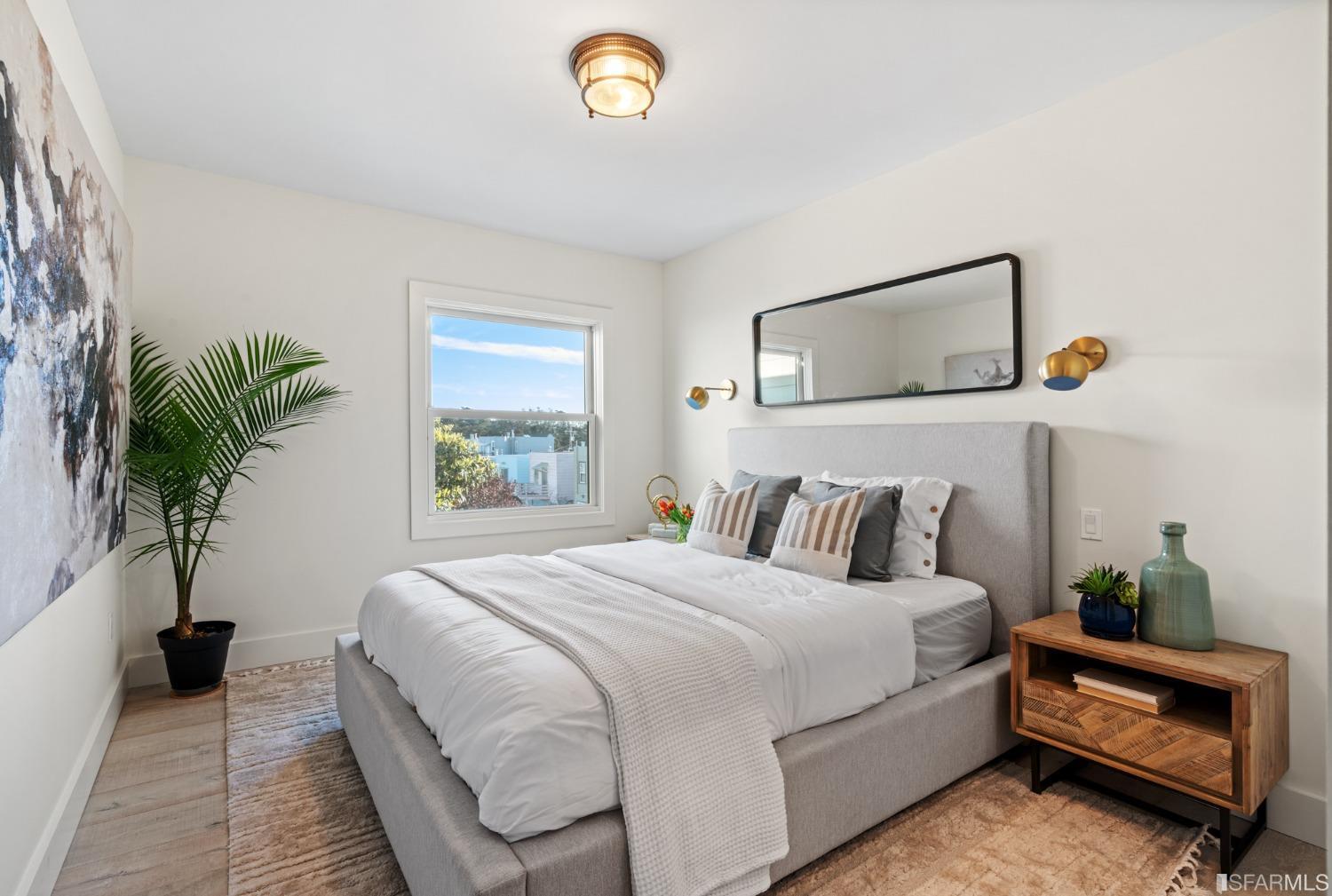 3525 Cabrillo Street