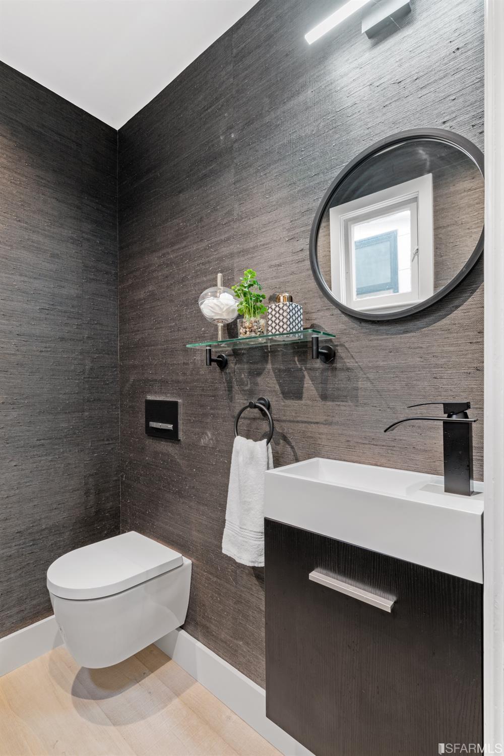 3525 Cabrillo Street