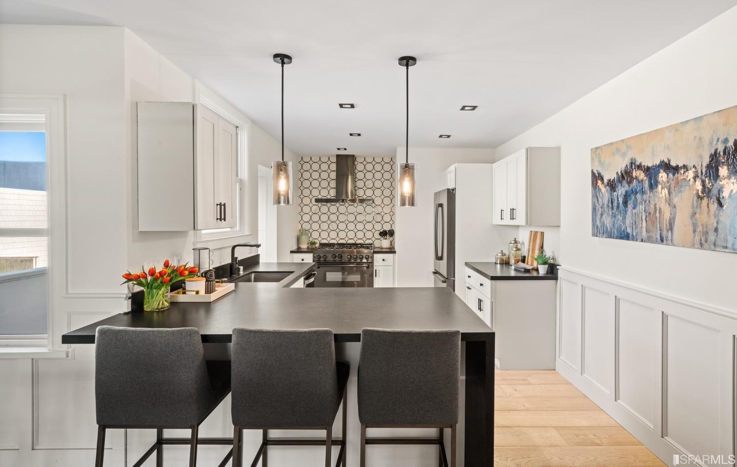 3525 Cabrillo Street