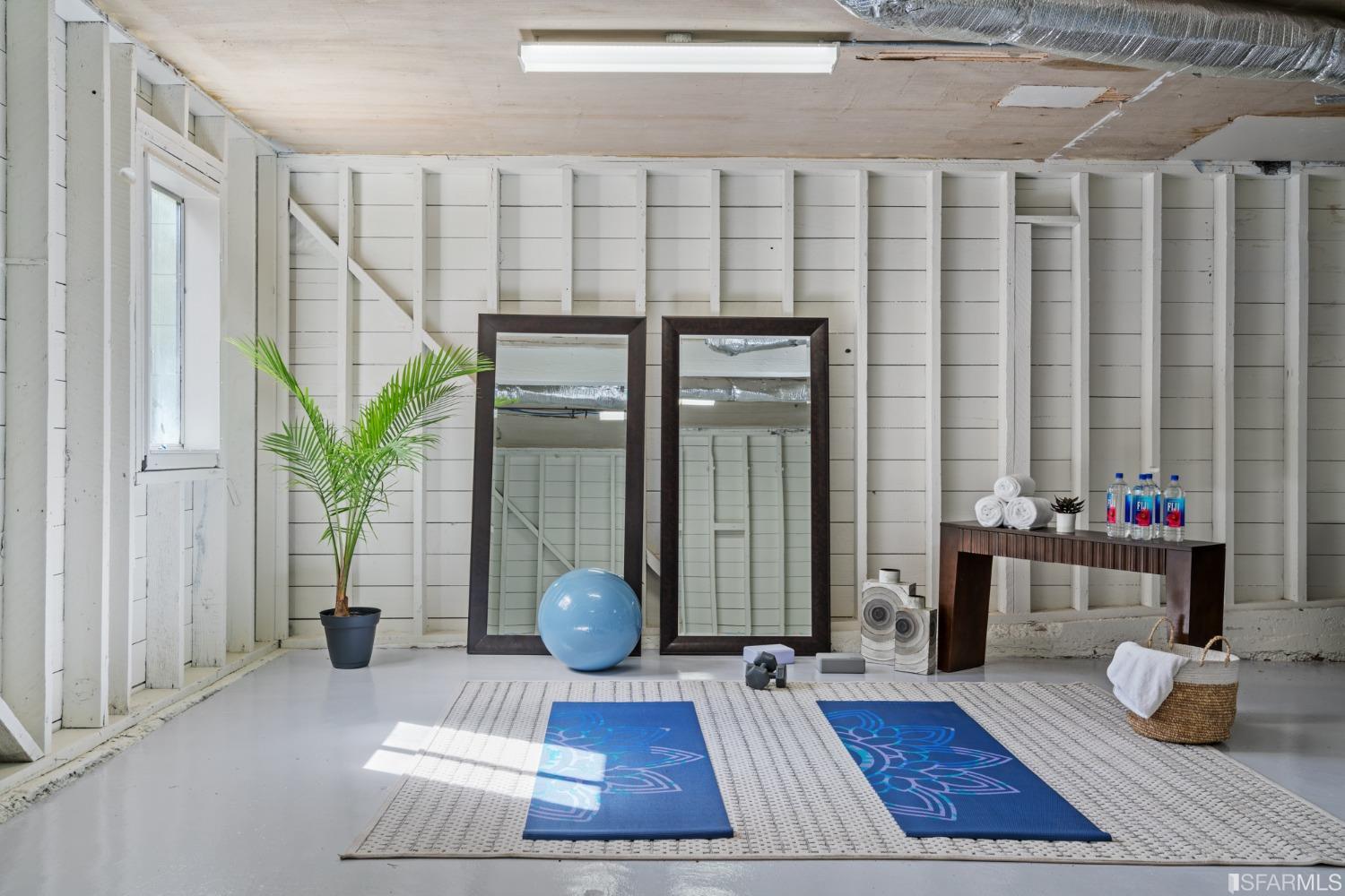 3525 Cabrillo Street