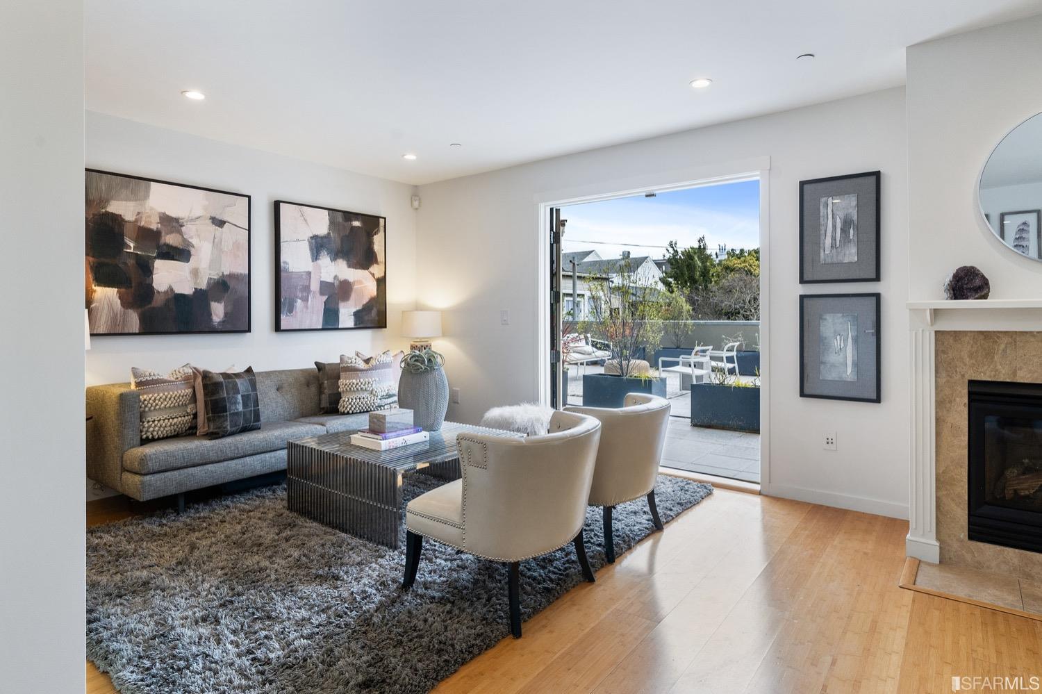 2889 24th Street Unit: 3