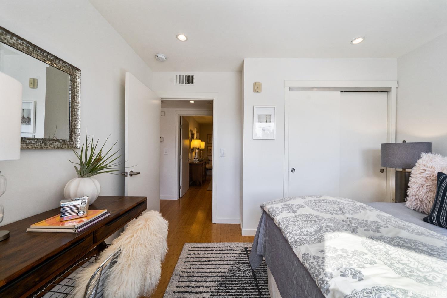 2889 24th Street Unit: 3