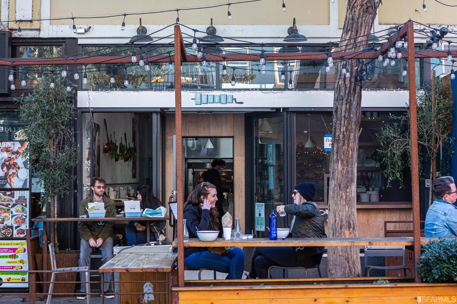 1315 Laguna Street Unit: 4