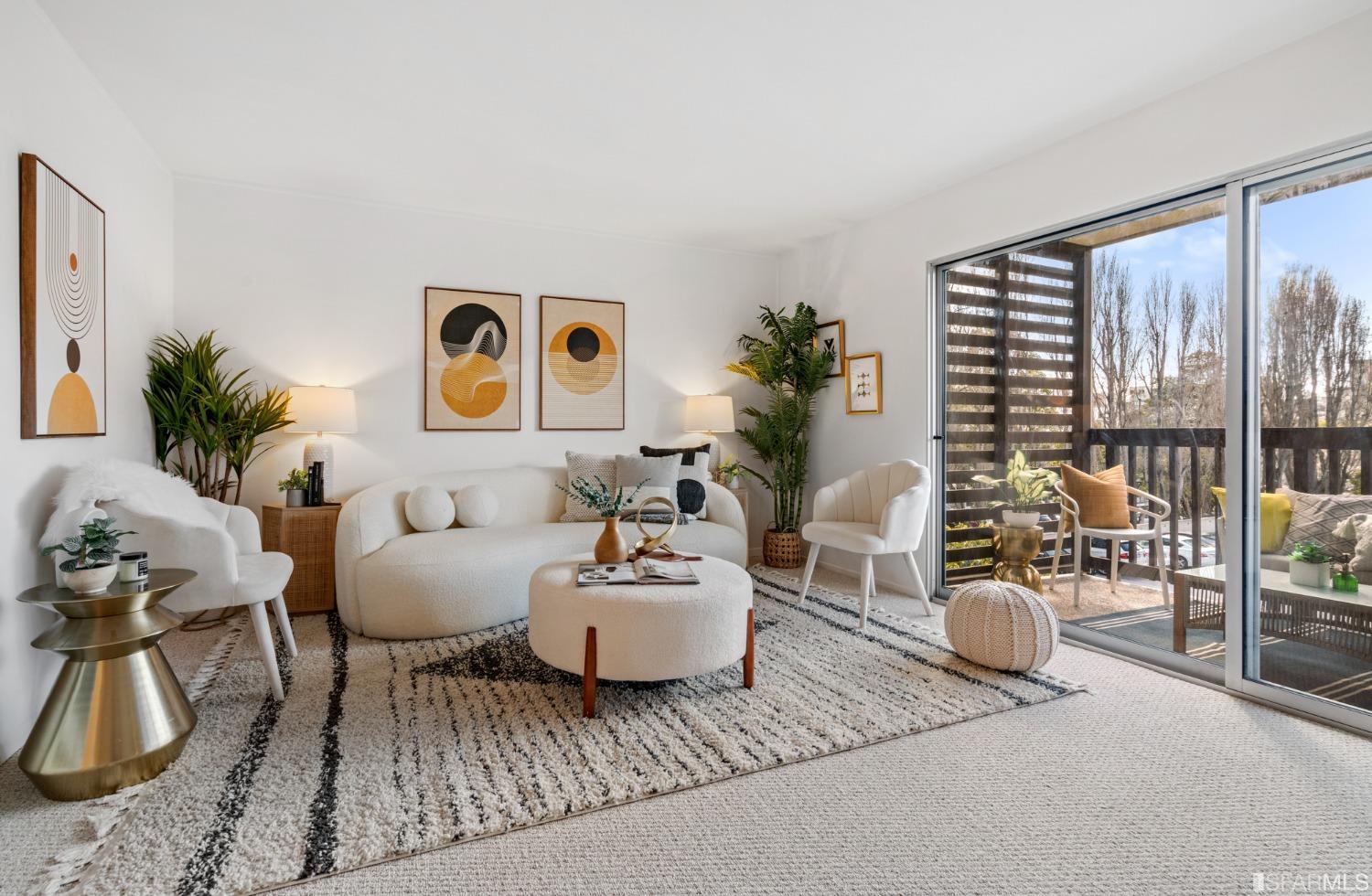 1315 Laguna Street Unit: 4