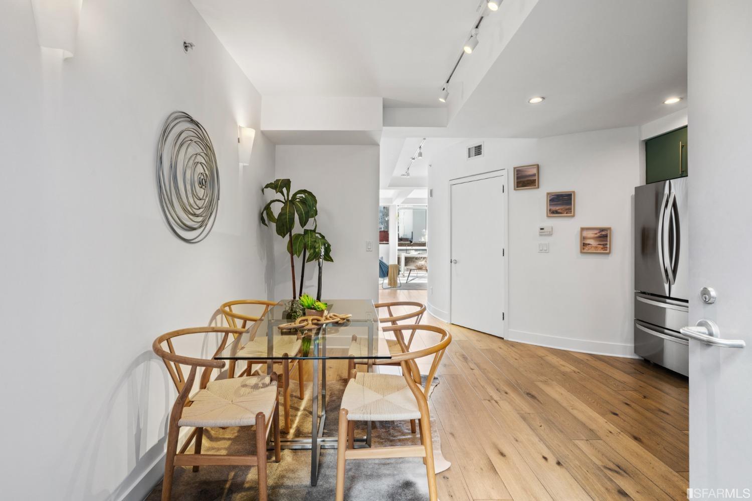 1452 Bush Street Unit: 11