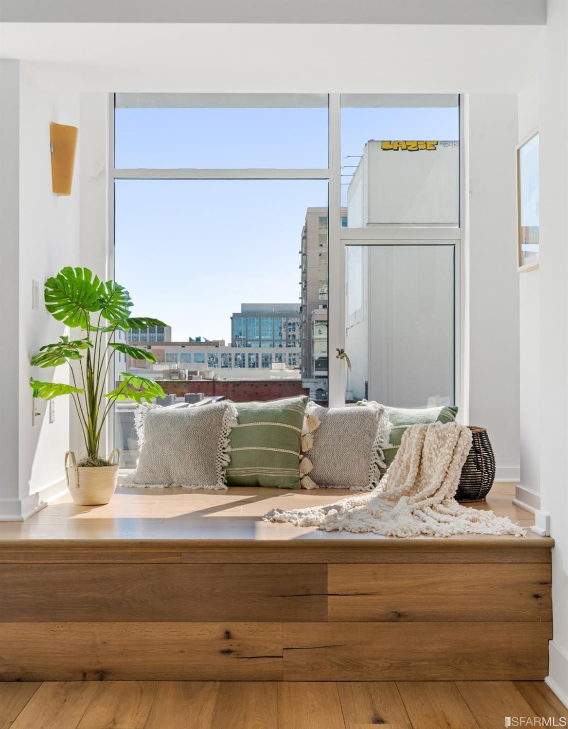 1452 Bush Street Unit: 11