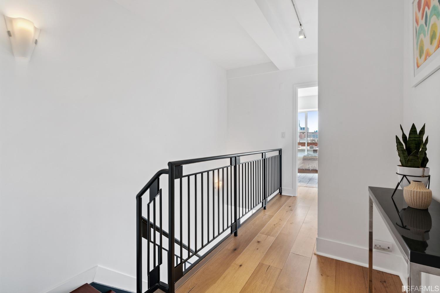 1452 Bush Street Unit: 11