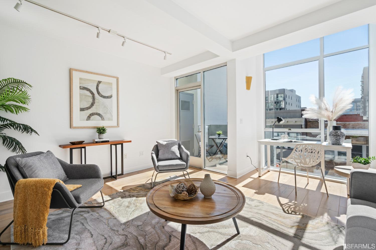 1452 Bush Street Unit: 11