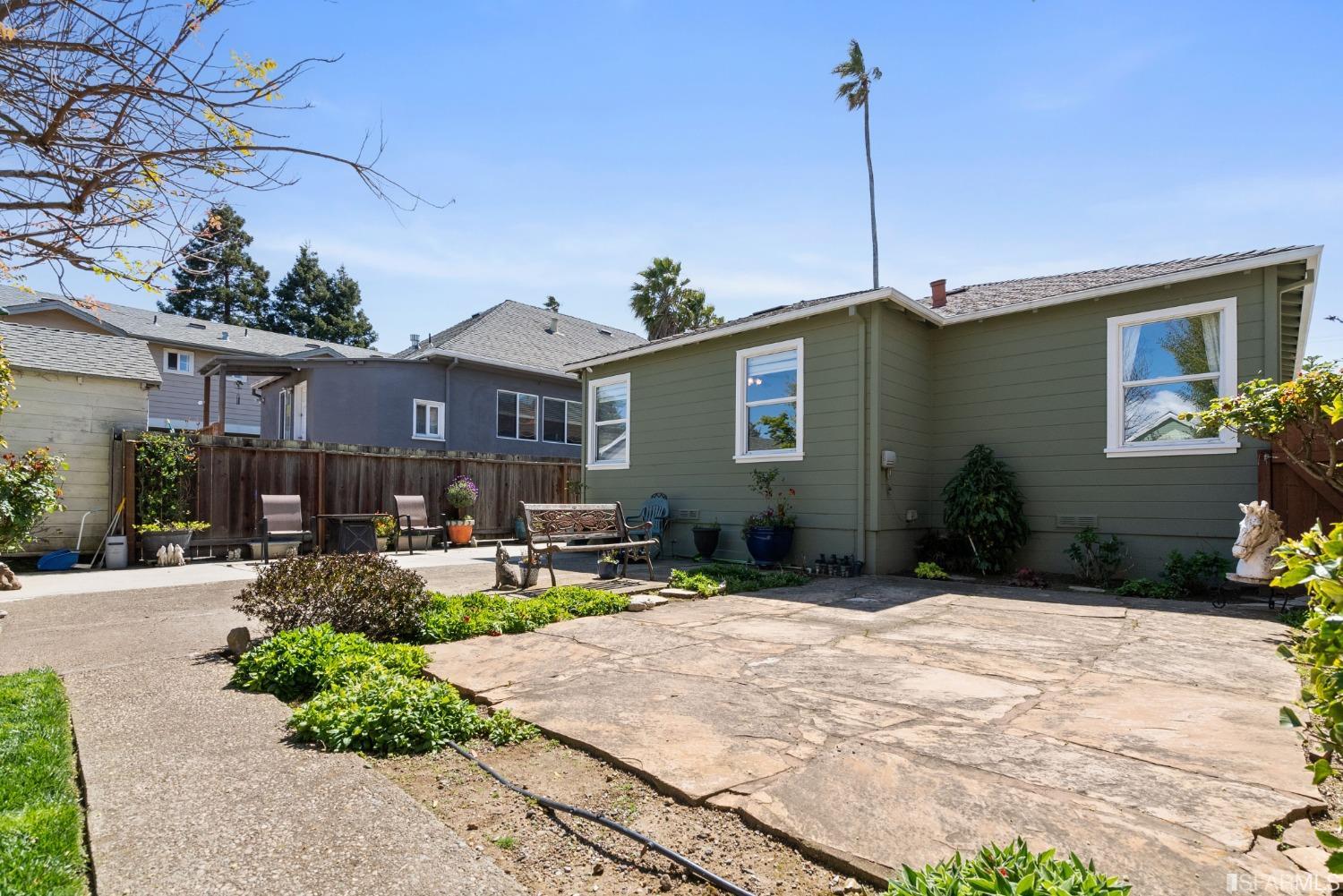 719 S South Fremont Street