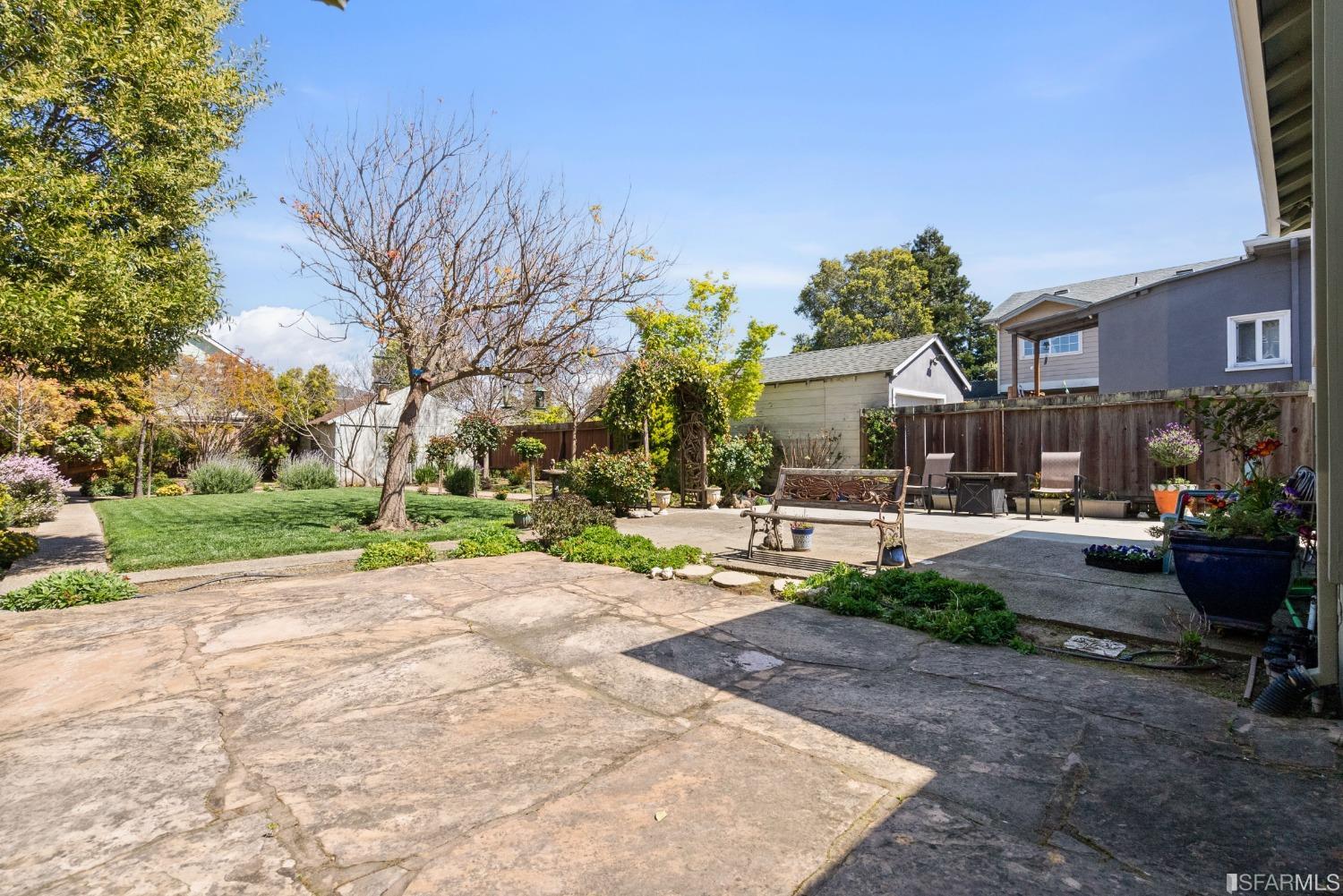 719 S South Fremont Street