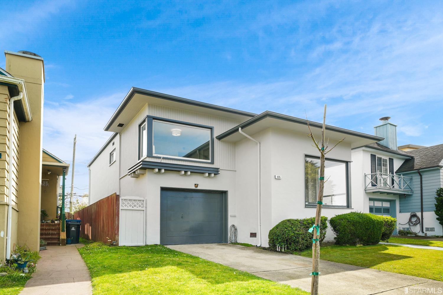 835 S Mayfair Avenue