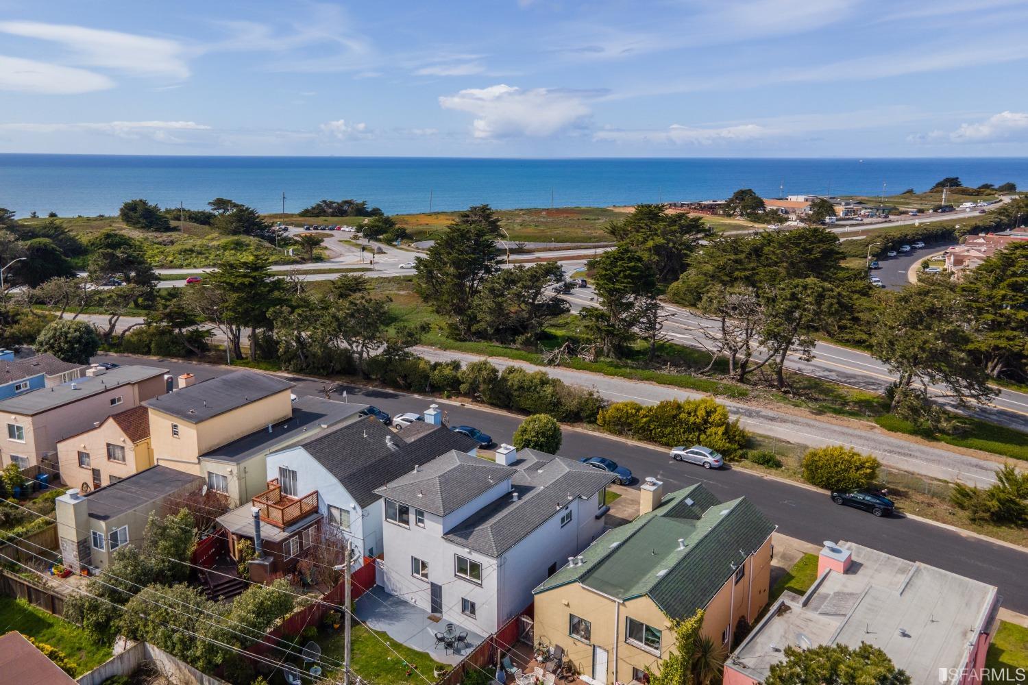 835 S Mayfair Avenue