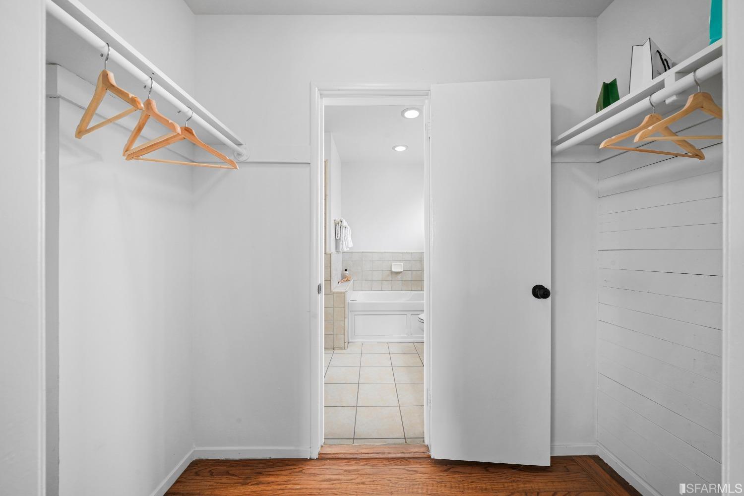 835 S Mayfair Avenue