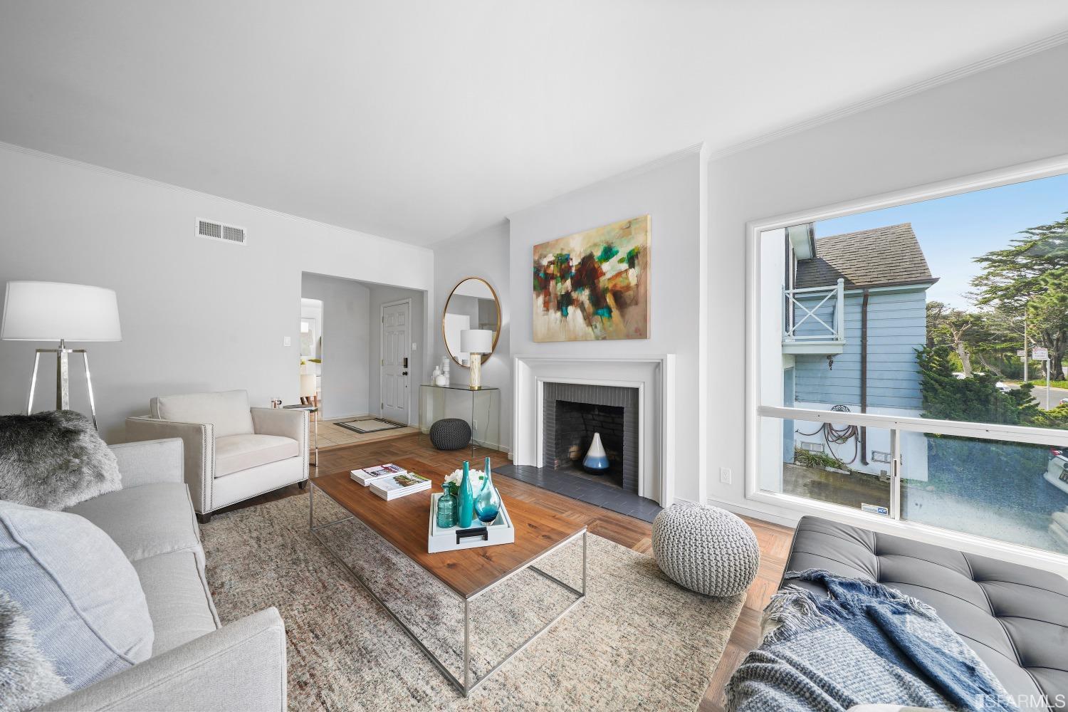 835 S Mayfair Avenue