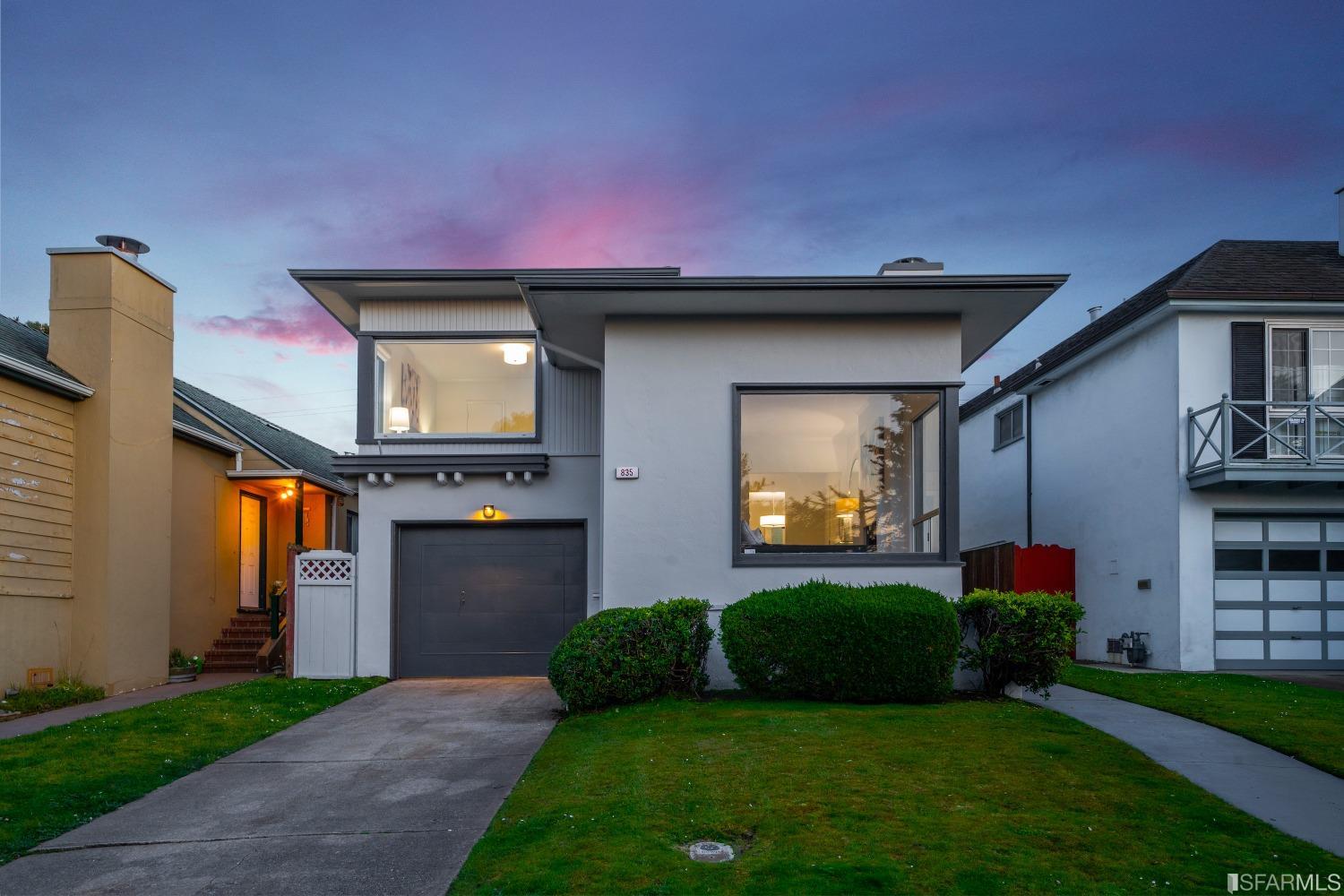 835 S Mayfair Avenue