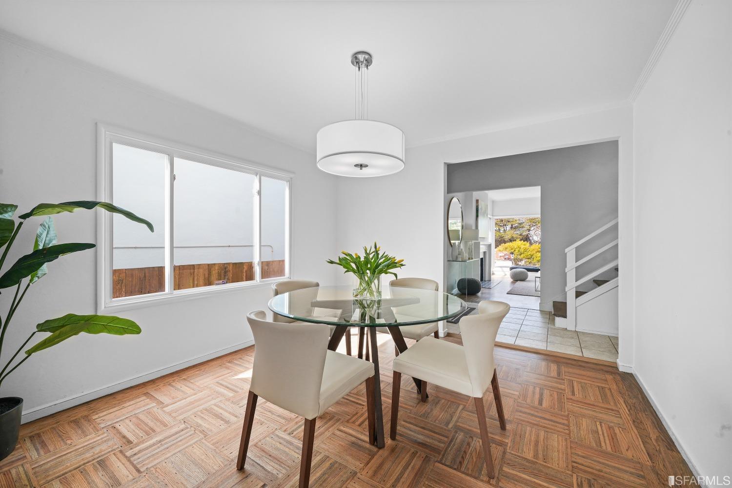 835 S Mayfair Avenue