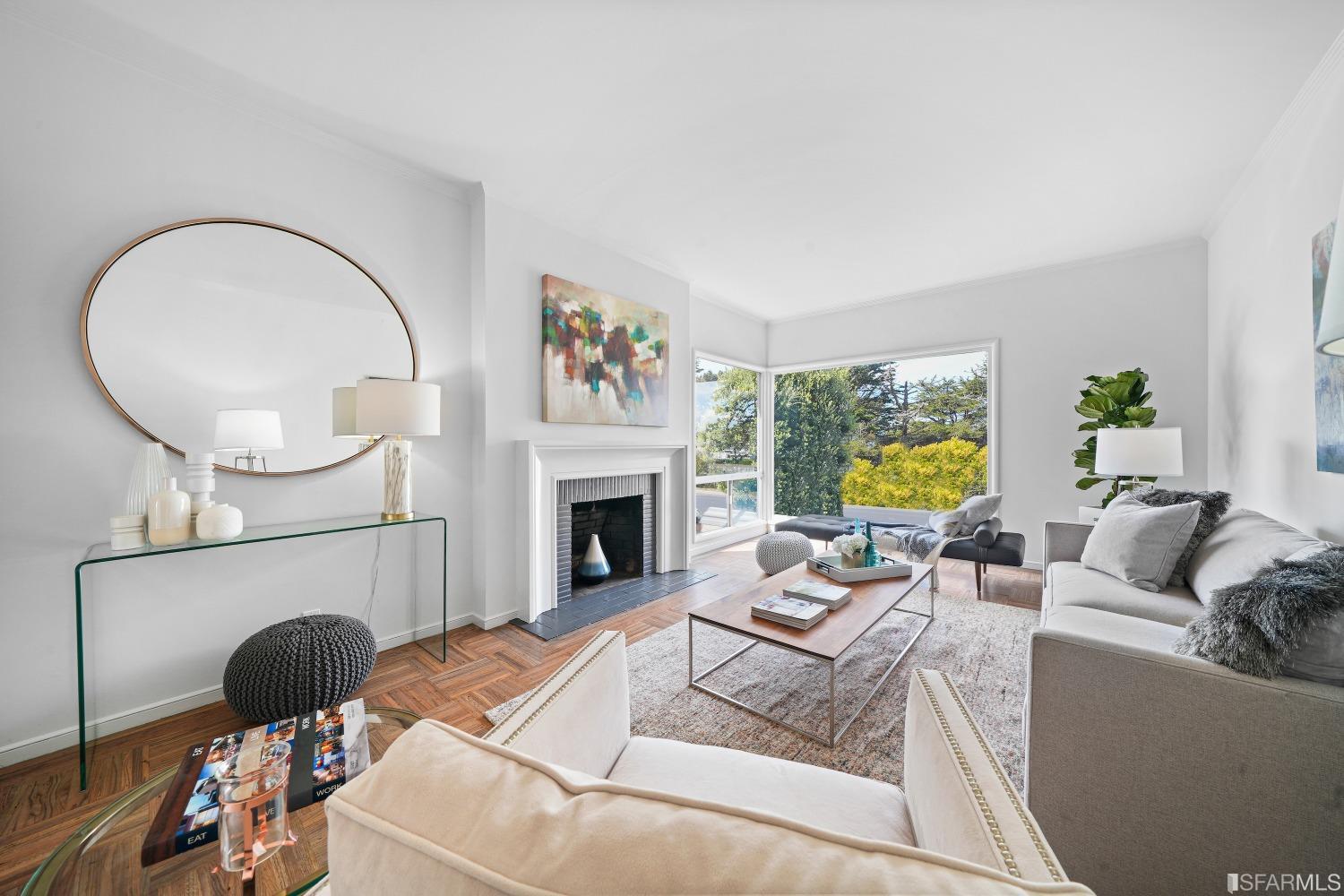 835 S Mayfair Avenue