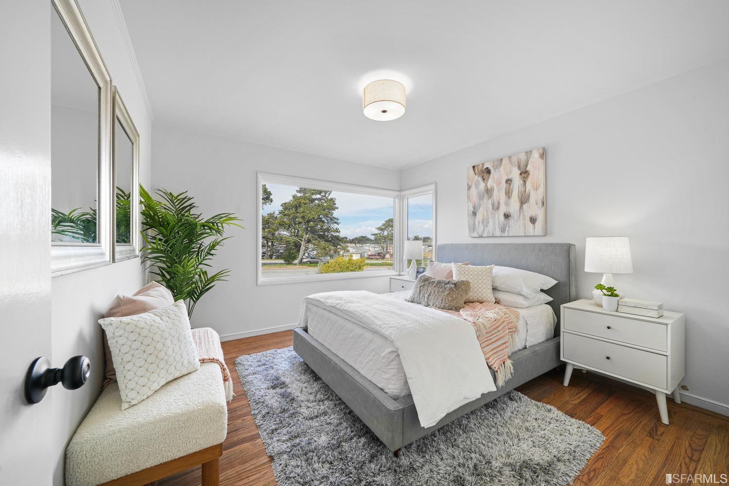 835 S Mayfair Avenue