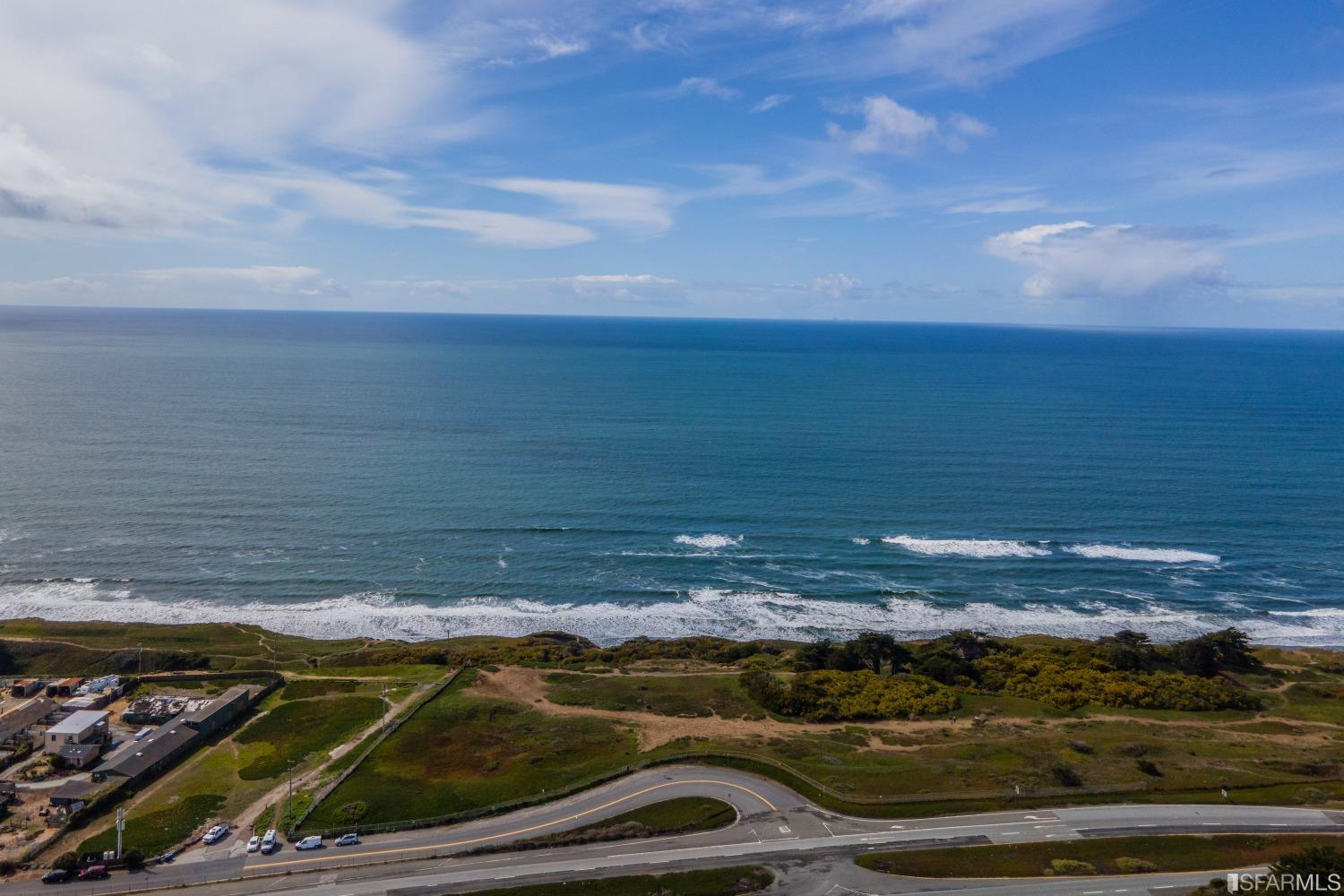 835 S Mayfair Avenue