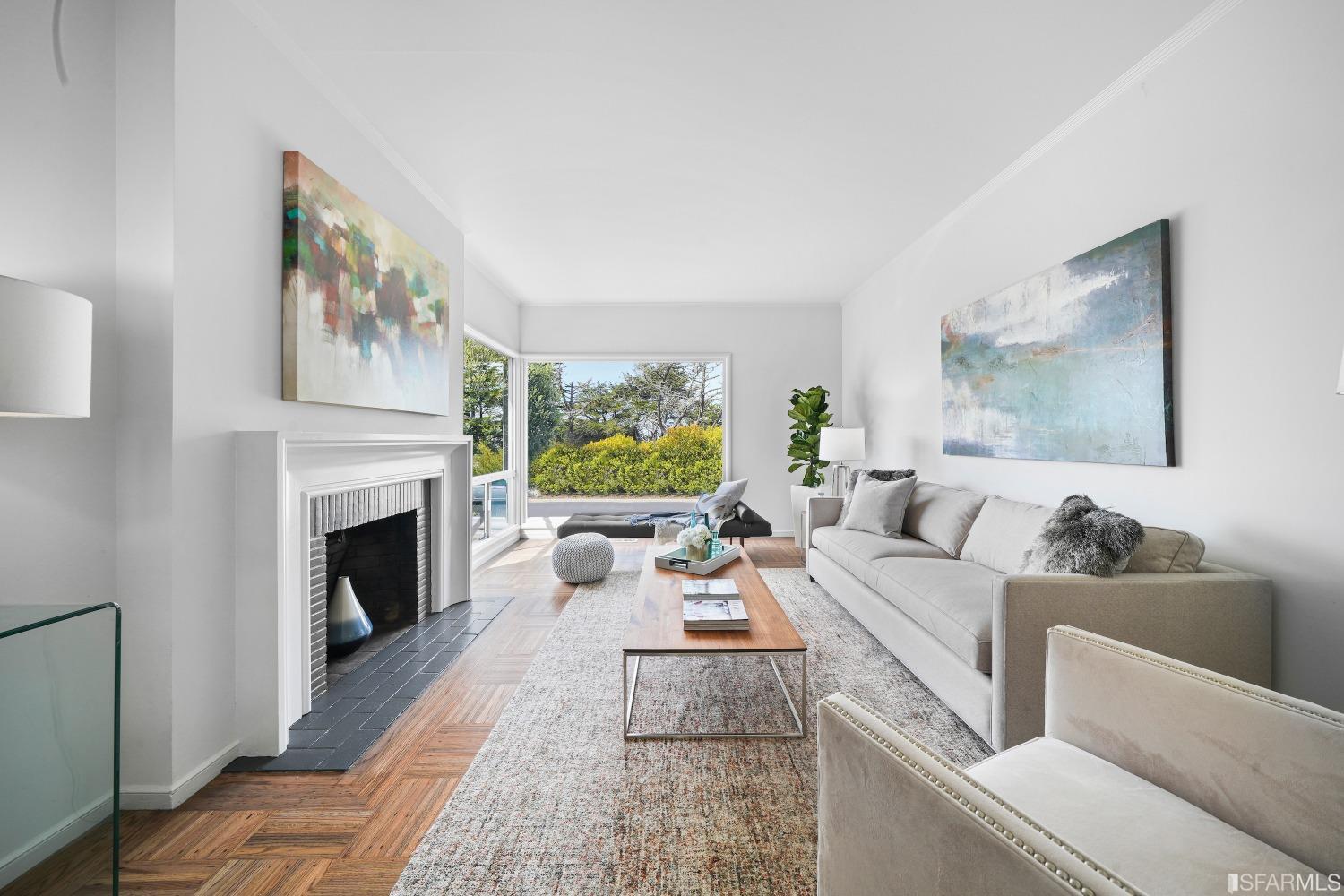 835 S Mayfair Avenue