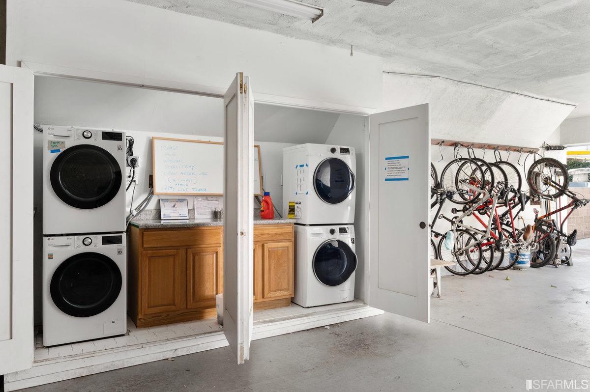 115 Carl Street Unit: 3