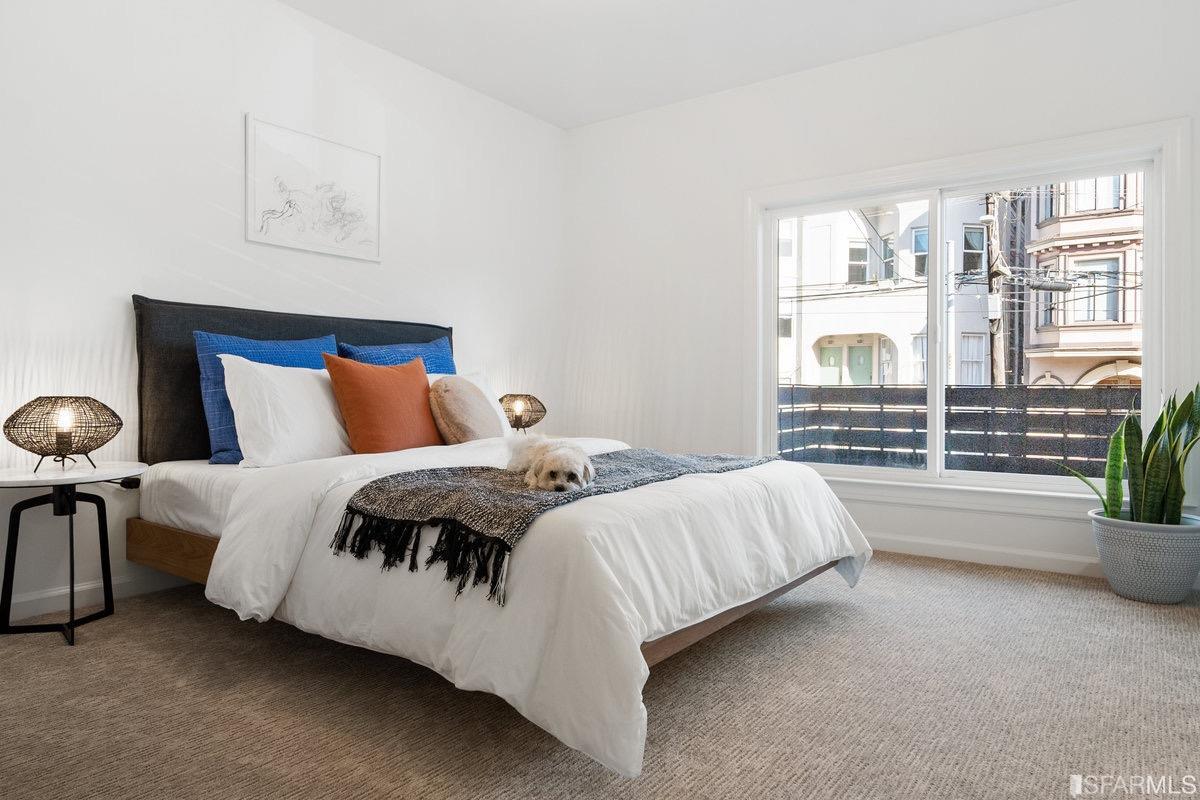 115 Carl Street Unit: 3