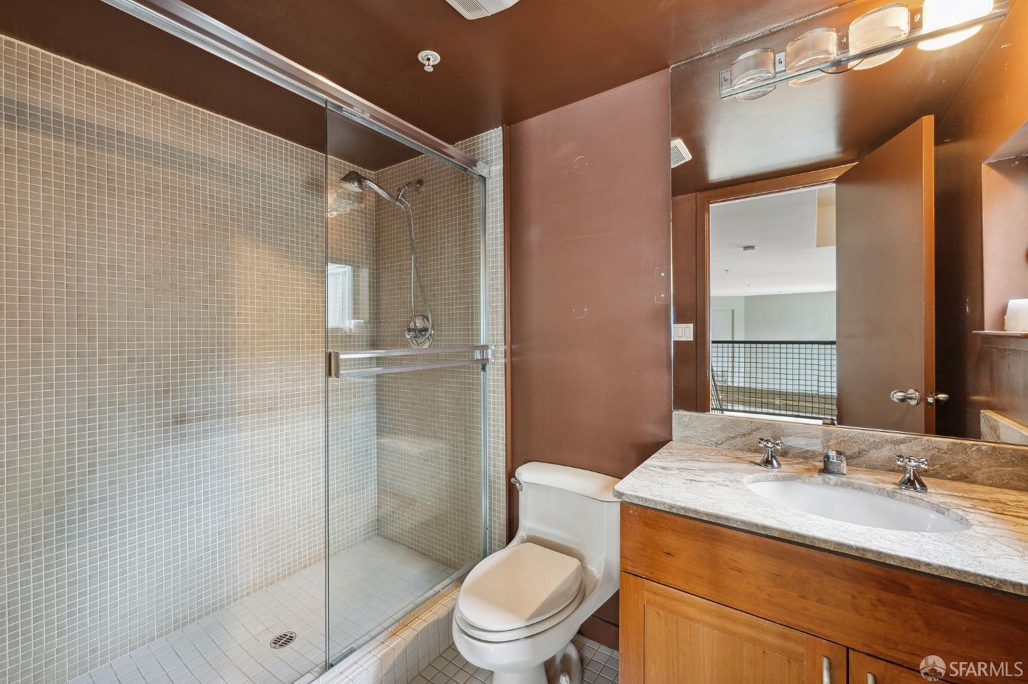 321 Langton Street Unit: 5