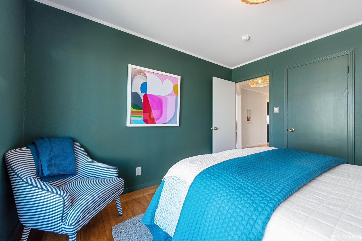 1527 Van Dyke Avenue