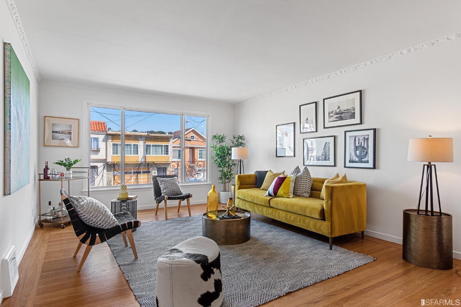 1527 Van Dyke Avenue