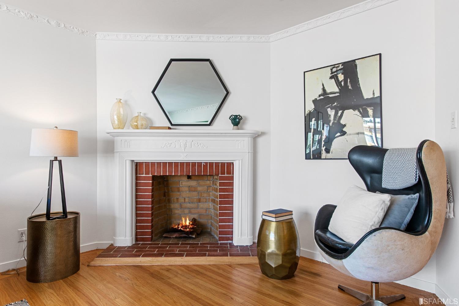 1527 Van Dyke Avenue