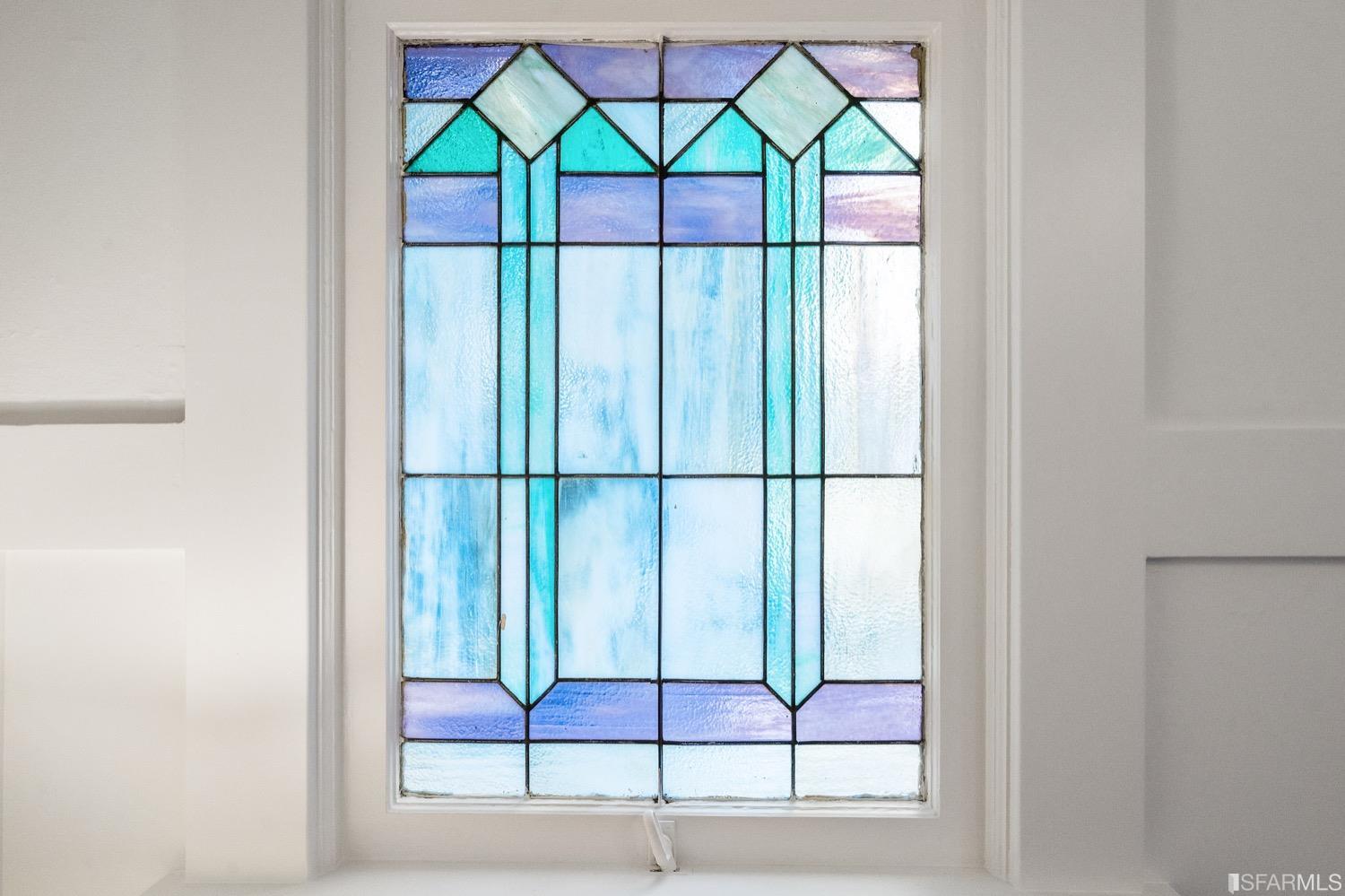 1037 S South Van Ness Avenue