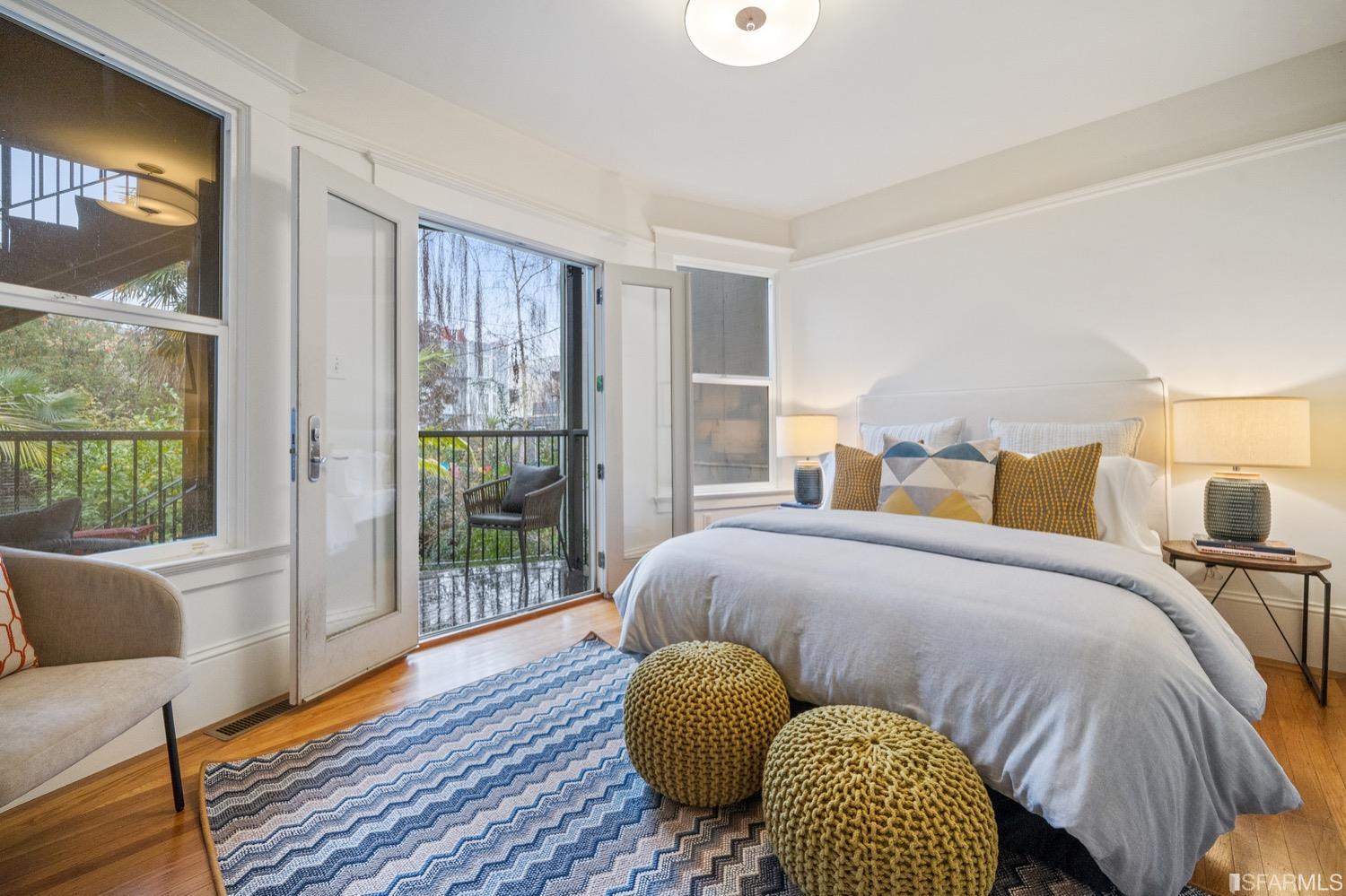 1037 S South Van Ness Avenue