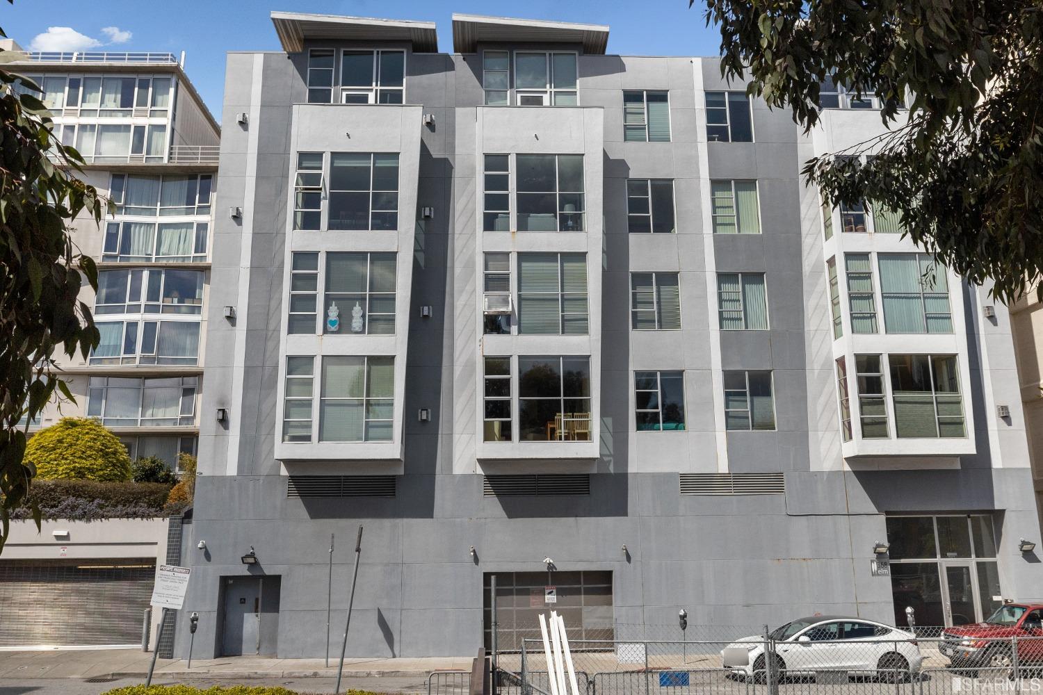 368 Elm Street Unit: 302