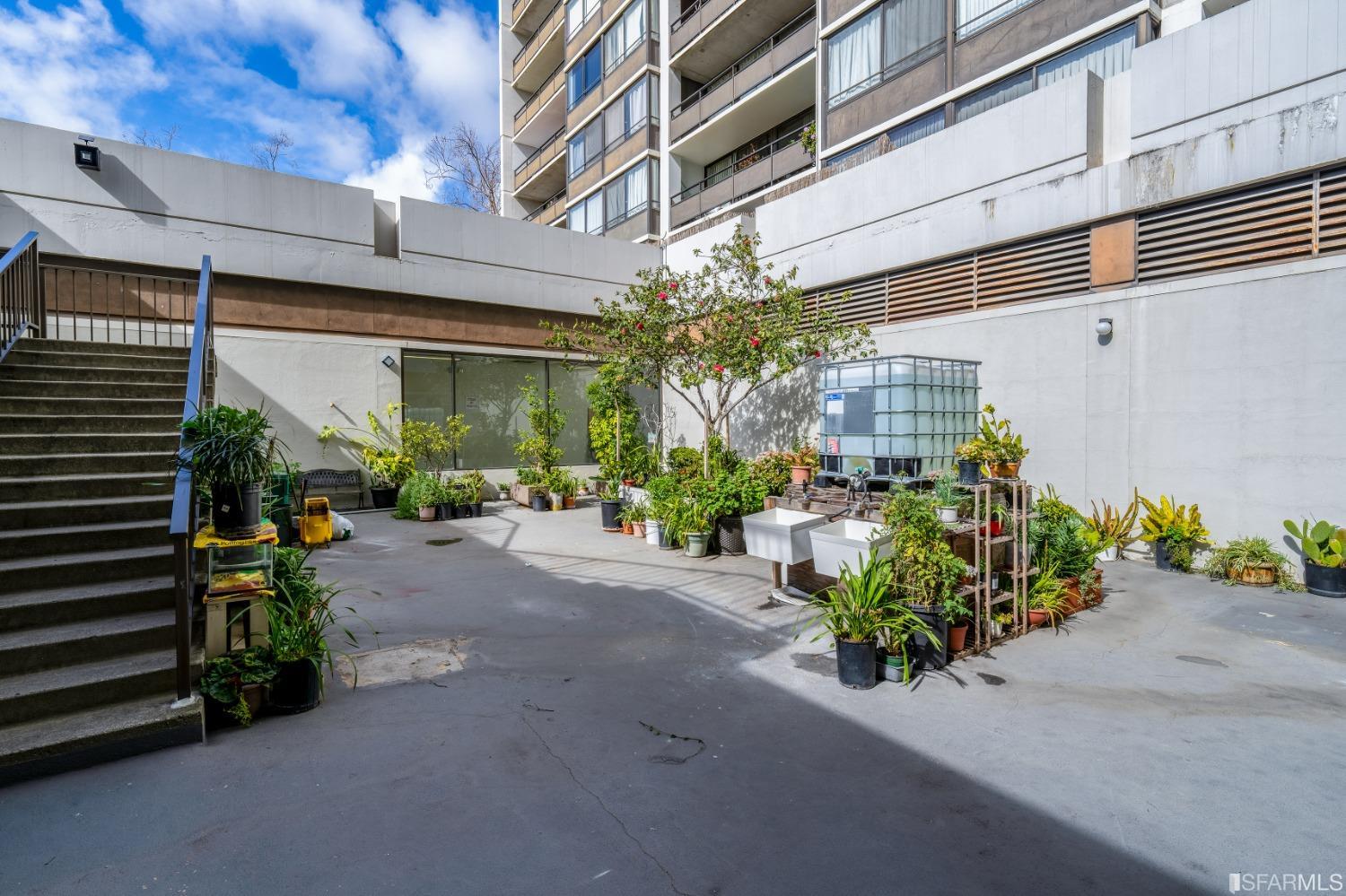 801 Franklin Street Unit: 1429