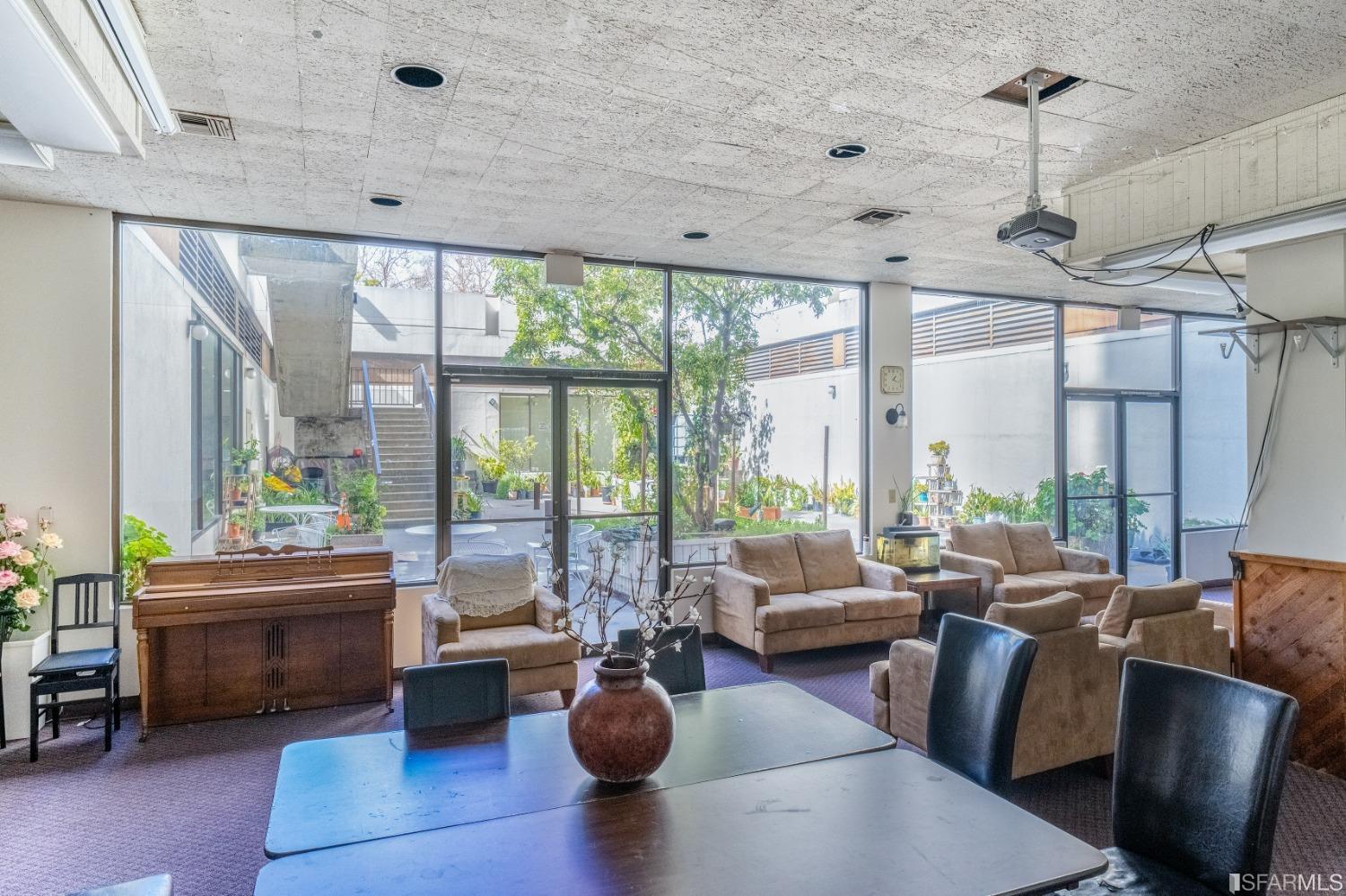 801 Franklin Street Unit: 1429